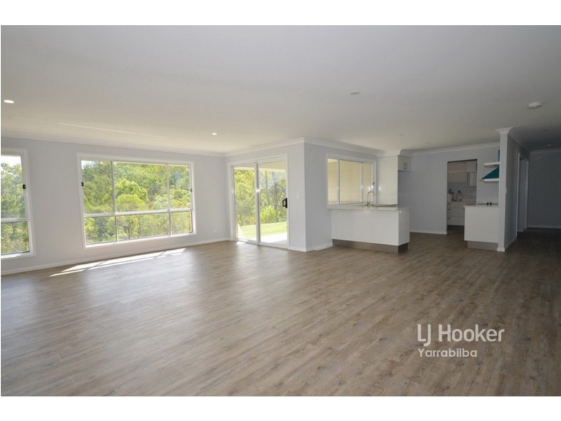 21-23 White Place, Kooralbyn QLD 4285