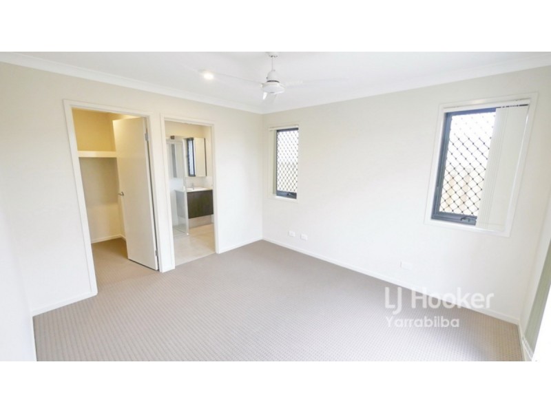 1 Napa Circuit, Holmview QLD 4207