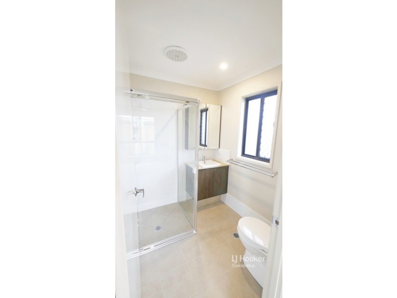 1 Napa Circuit, Holmview QLD 4207