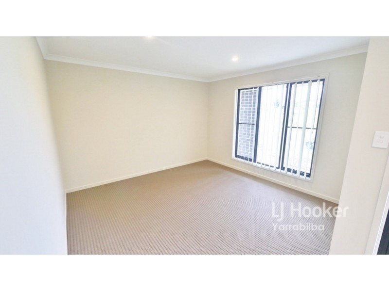 1 Napa Circuit, Holmview QLD 4207