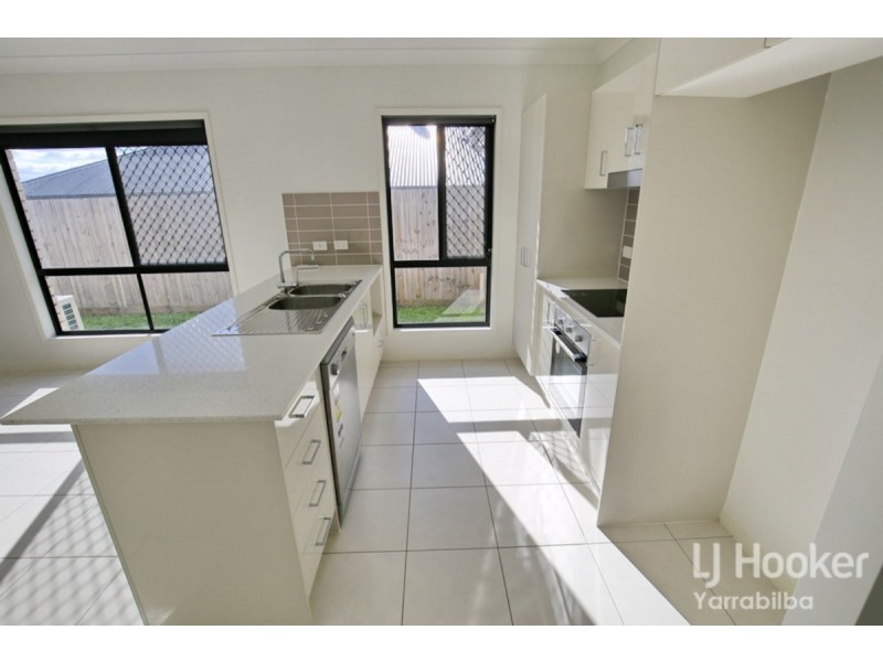 9 Alabaster Drive, Logan Reserve QLD 4133