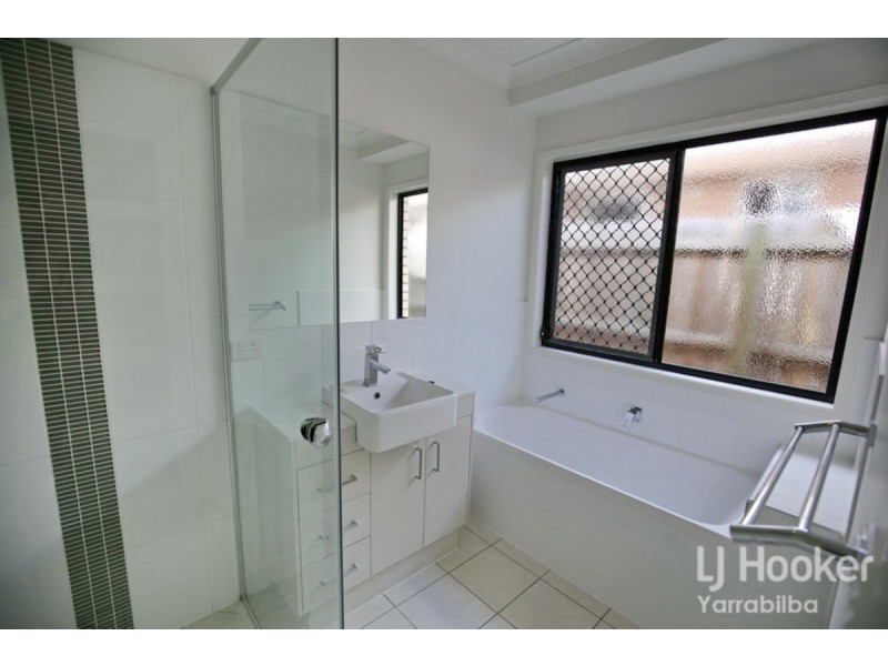 9 Alabaster Drive, Logan Reserve QLD 4133