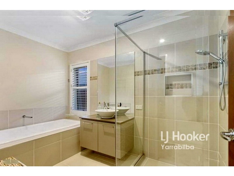 42 Autumnfield Avenue, Yarrabilba QLD 4207