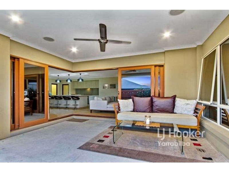 42 Autumnfield Avenue, Yarrabilba QLD 4207