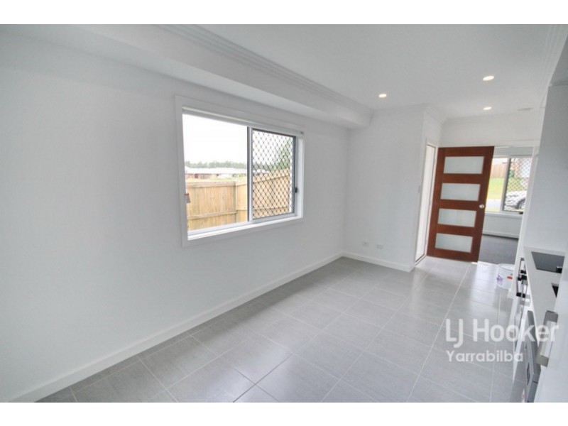 2/10 Diller Drive, Crestmead QLD 4132