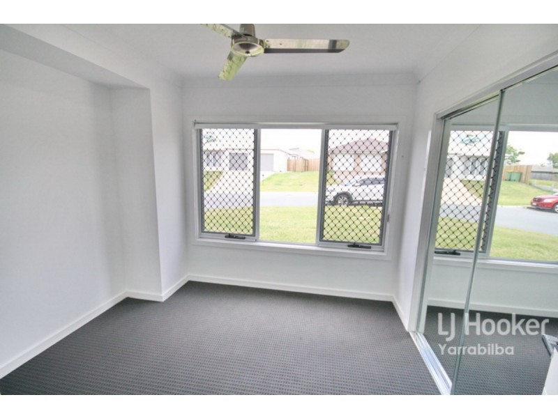 2/10 Diller Drive, Crestmead QLD 4132