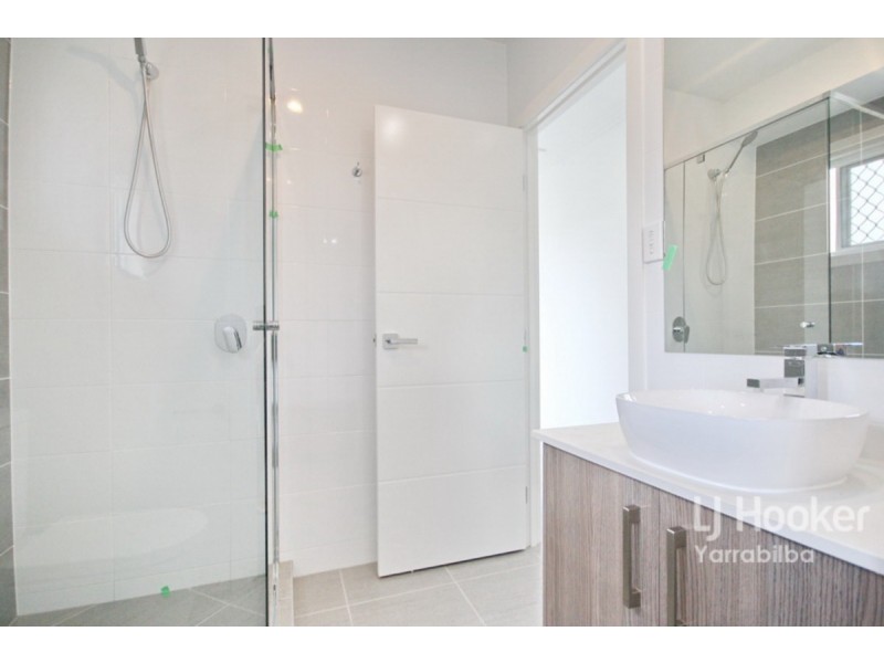 2/10 Diller Drive, Crestmead QLD 4132