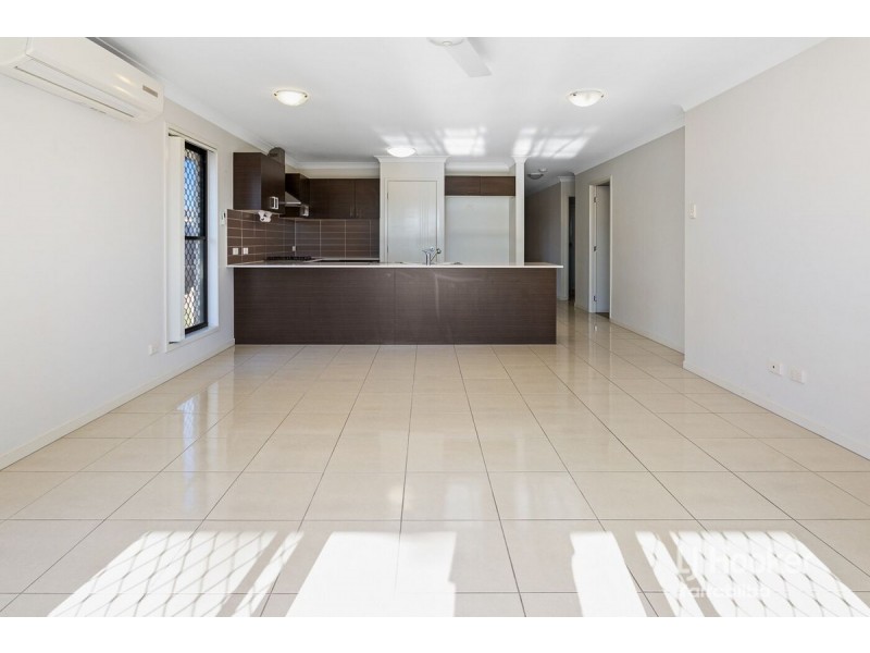 11 Sunstone Court, Logan Reserve QLD 4133