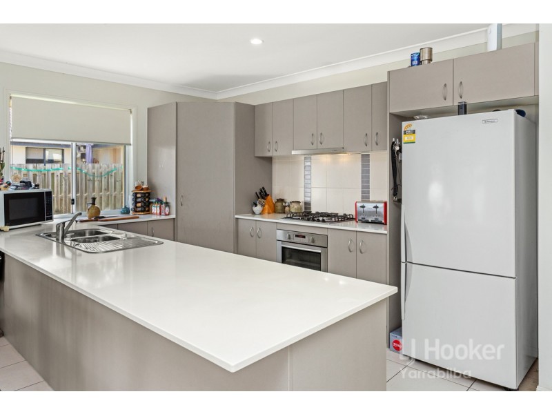 5 Azure Way, Coomera QLD 4209