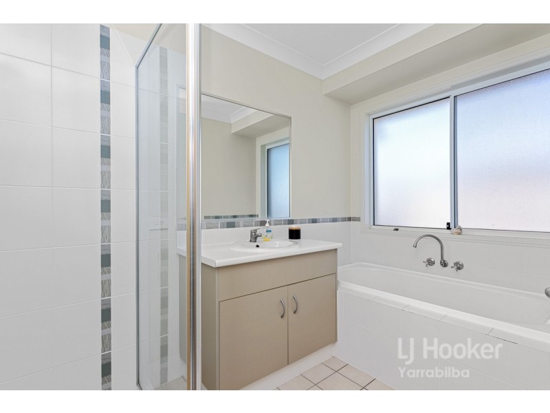 5 Azure Way, Coomera QLD 4209