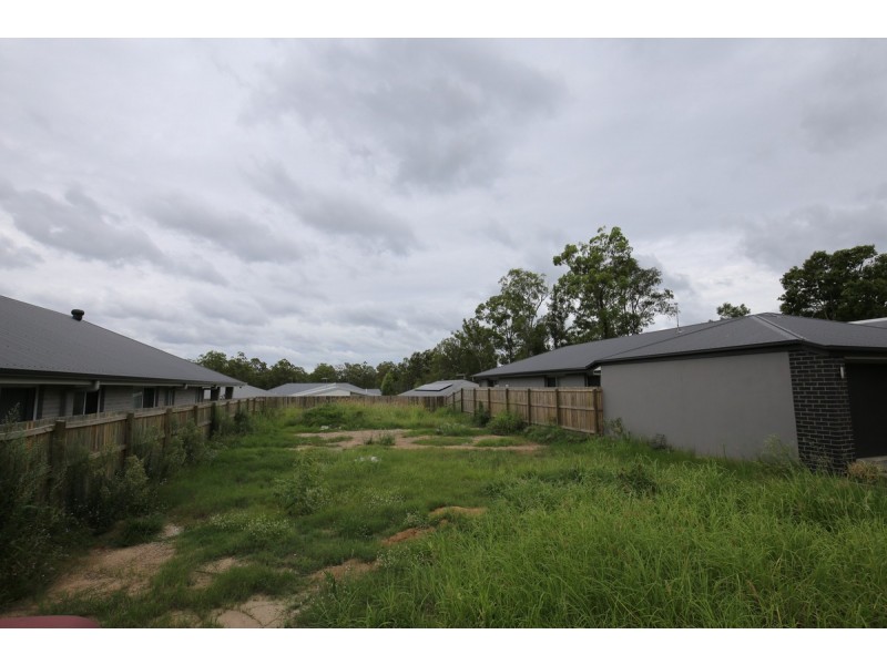 32 Fiennes Road, Logan Reserve QLD 4133