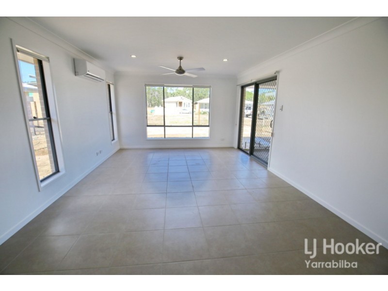 11 Bayes Road, Logan Reserve QLD 4133