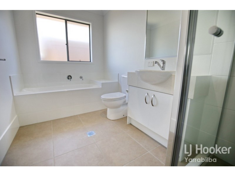 11 Bayes Road, Logan Reserve QLD 4133