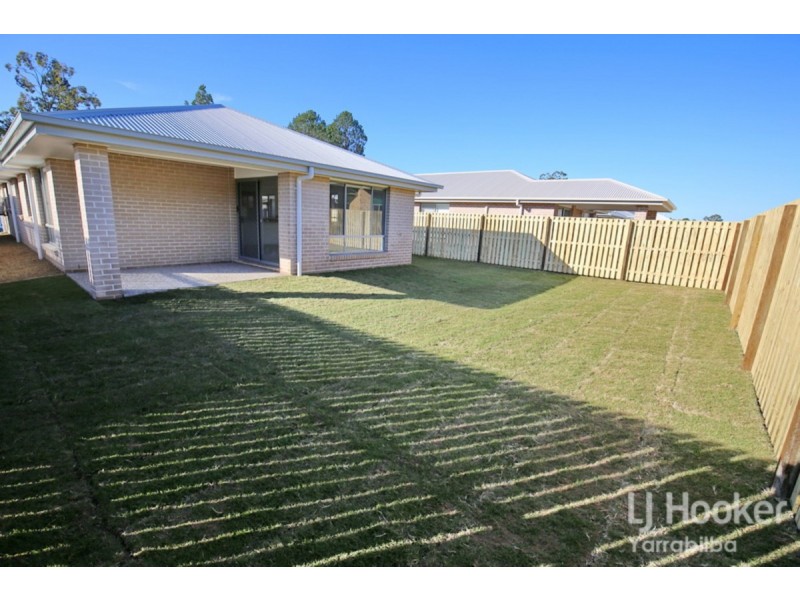 11 Bayes Road, Logan Reserve QLD 4133
