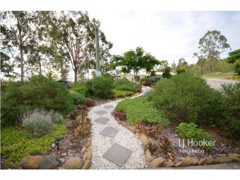 32-34 White Place, Kooralbyn QLD 4285