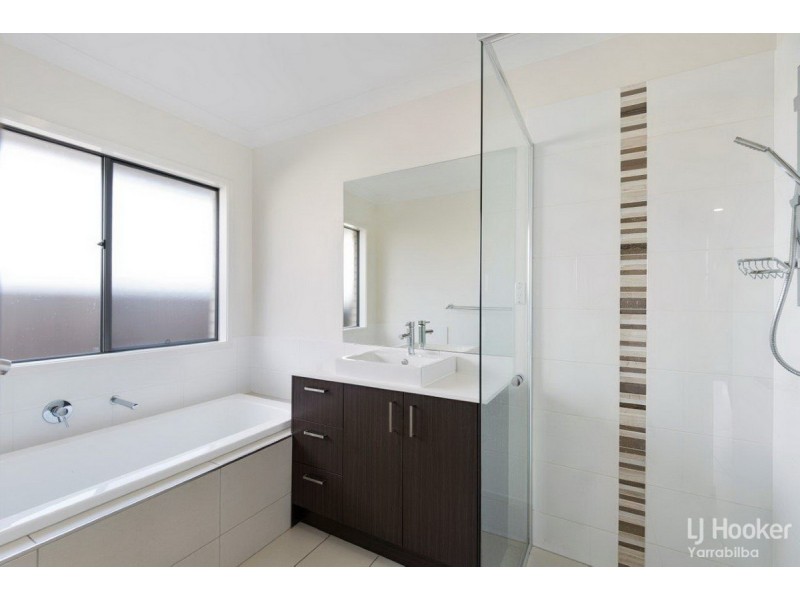 48 Summerview Avenue, Yarrabilba QLD 4207