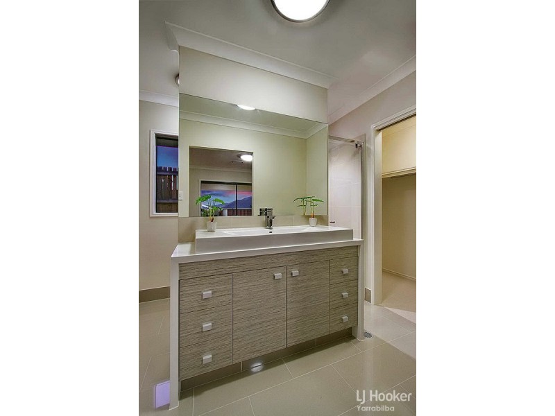 15 Autumnfield Avenue, Yarrabilba QLD 4207