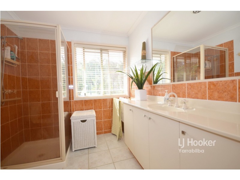 25 – 27 Walker Drive, Kooralbyn QLD 4285