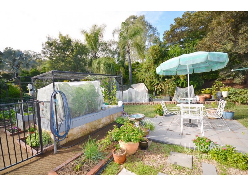 25 – 27 Walker Drive, Kooralbyn QLD 4285