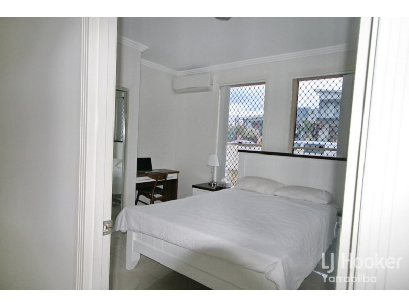 38 Maryland Drive, Regents Park QLD 4118