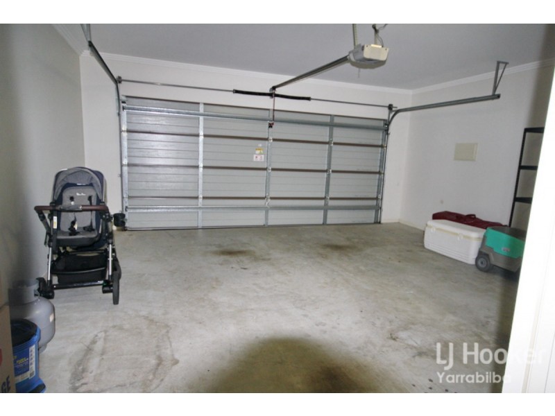 38 Maryland Drive, Regents Park QLD 4118