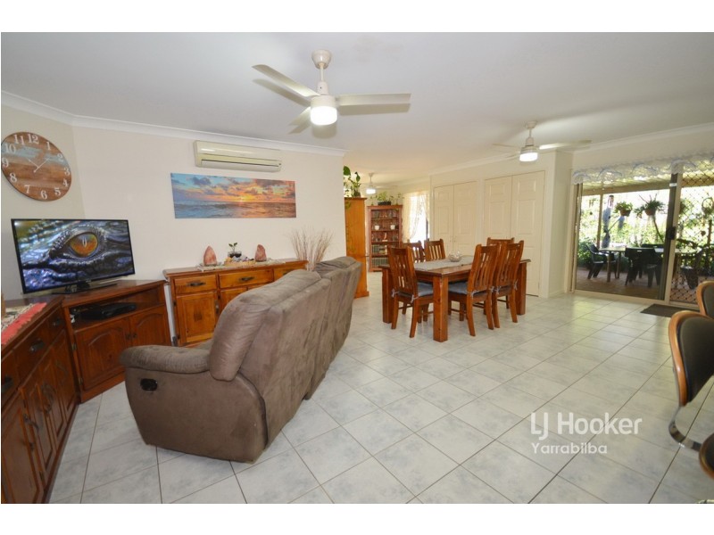 202-206 Stephens Place, Kooralbyn QLD 4285