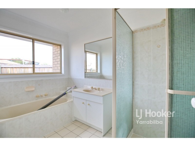 12 Rowena Court, Boronia Heights QLD 4124