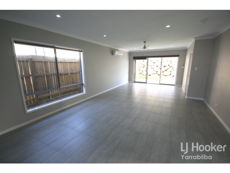 8 Carpenter Street, Yarrabilba QLD 4207