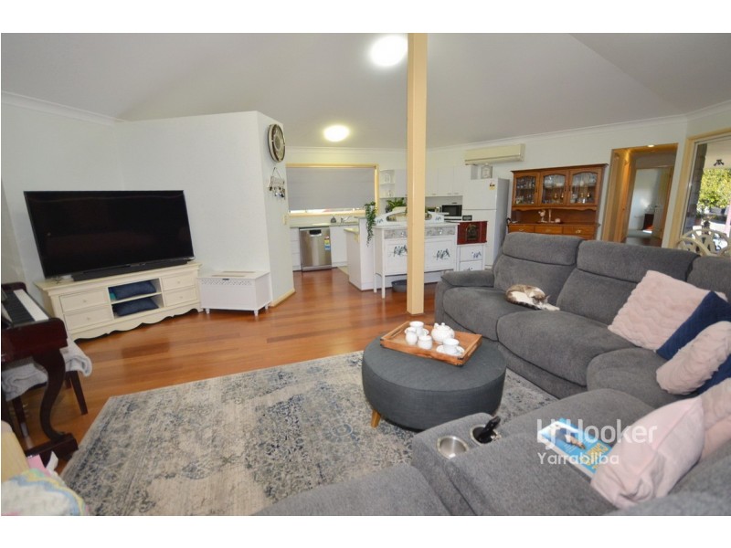 47-51 White Place, Kooralbyn QLD 4285