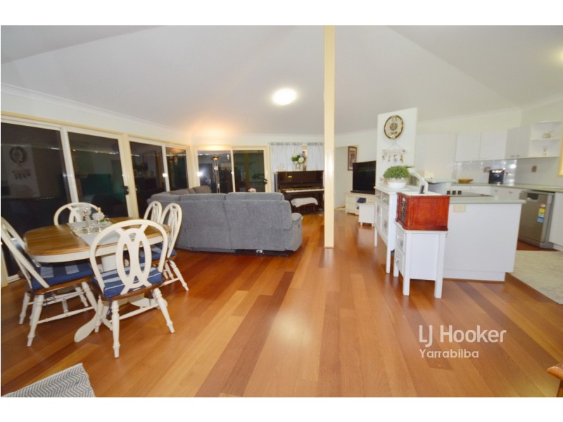 47-51 White Place, Kooralbyn QLD 4285