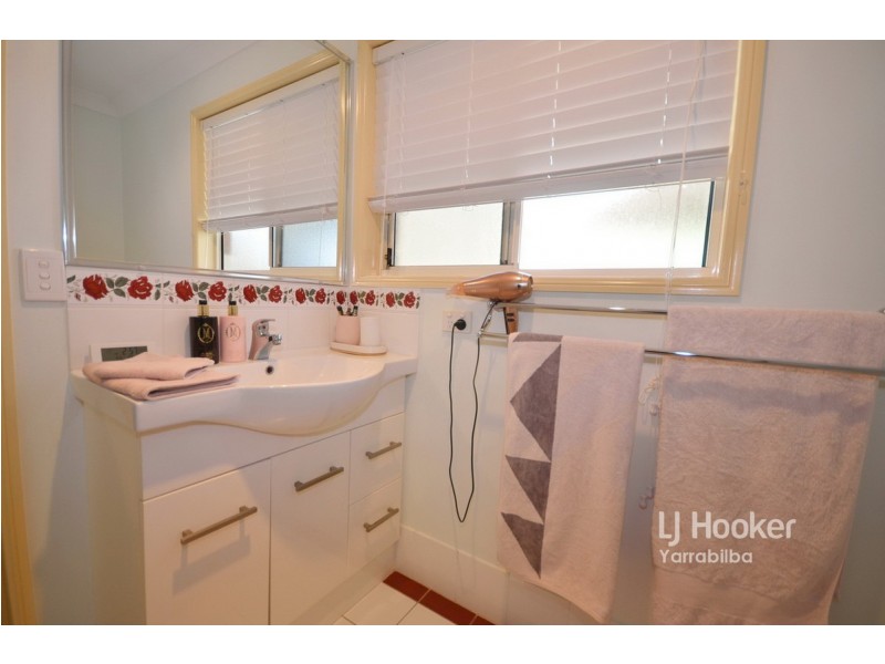 47-51 White Place, Kooralbyn QLD 4285