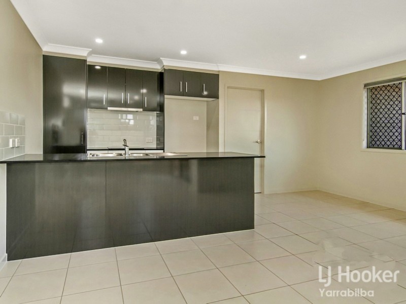 1/29-31 Scoria Street, Yarrabilba QLD 4207
