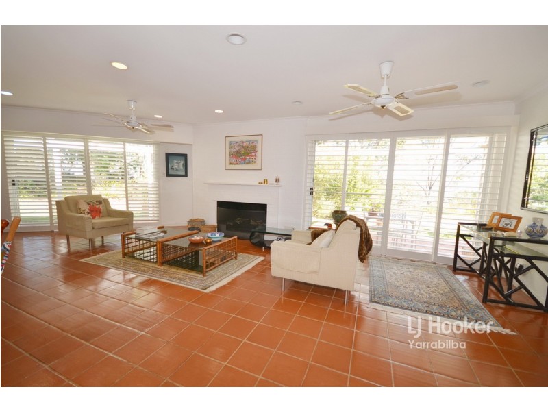 8-10 Brooks Drive, Kooralbyn QLD 4285