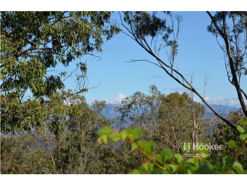 8-10 Brooks Drive, Kooralbyn QLD 4285