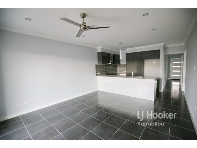 1/22 Chandon Court, Hillcrest QLD 4118