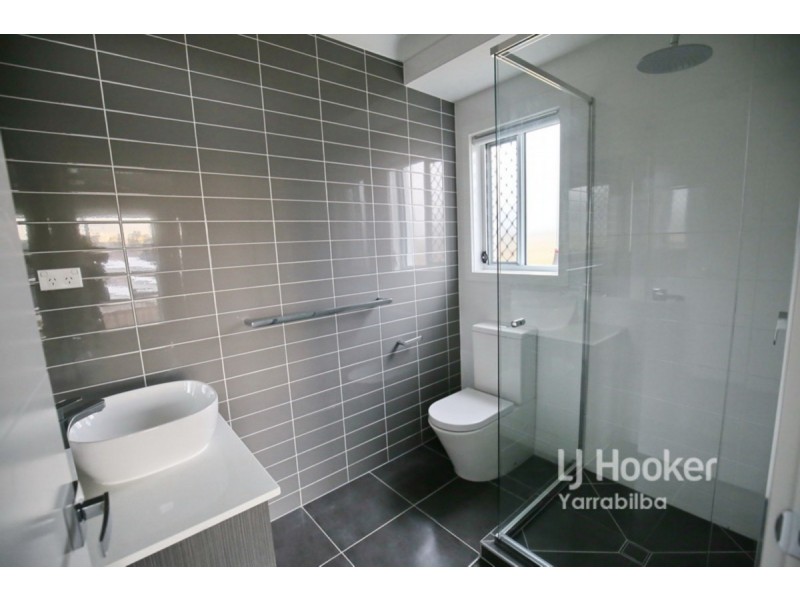 1/22 Chandon Court, Hillcrest QLD 4118