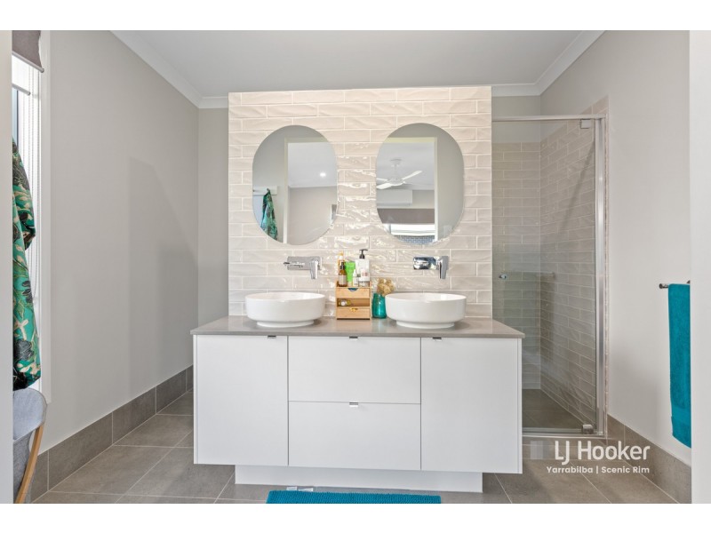17 Windsor Avenue, Yarrabilba QLD 4207