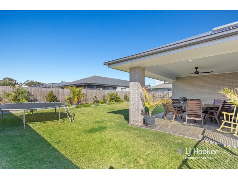 17 Windsor Avenue, Yarrabilba QLD 4207