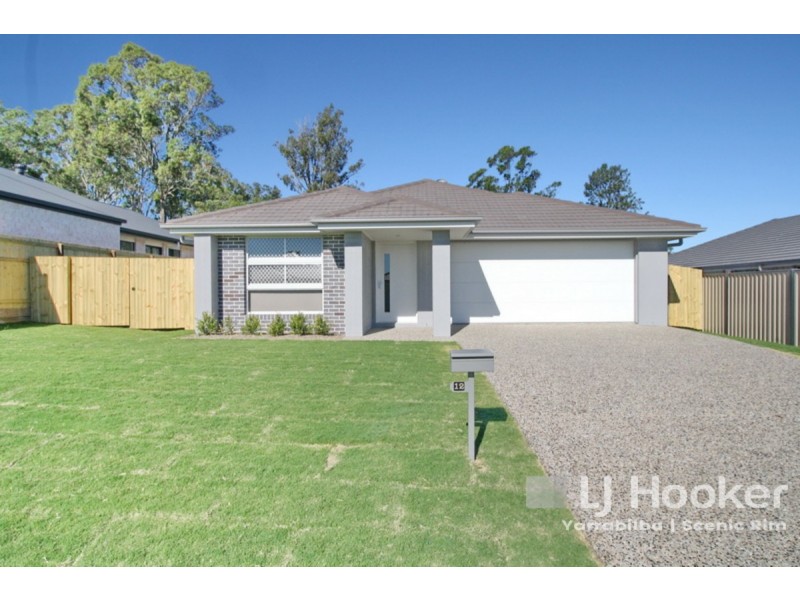 12 Village Court, Logan Village QLD 4207