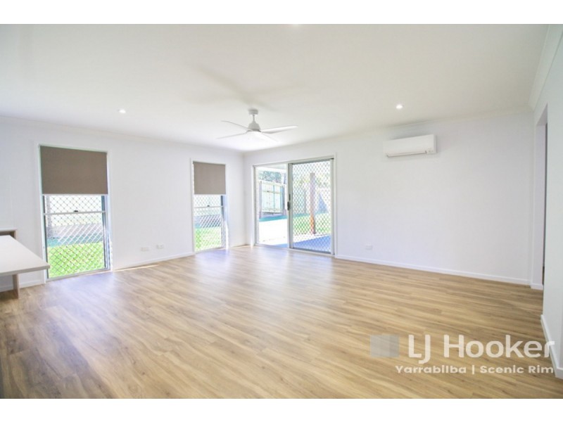 12 Village Court, Logan Village QLD 4207