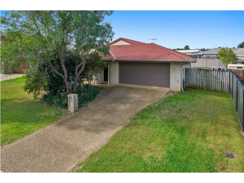 23 Bankswood Drive, Redland Bay QLD 4165