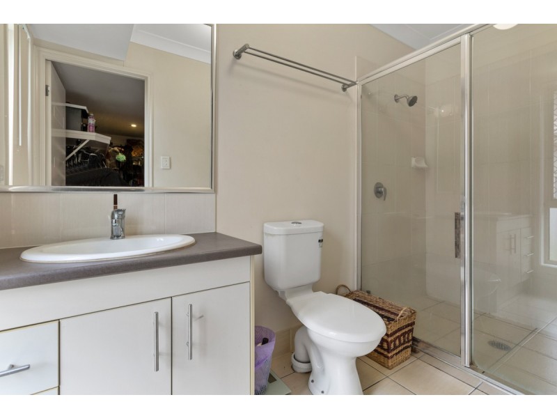 23 Bankswood Drive, Redland Bay QLD 4165