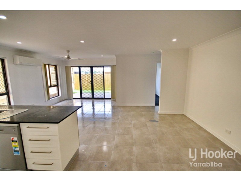 42 Rosewood Circuit, Yarrabilba QLD 4207