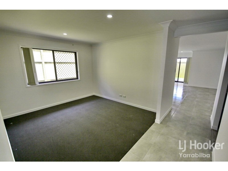 42 Rosewood Circuit, Yarrabilba QLD 4207