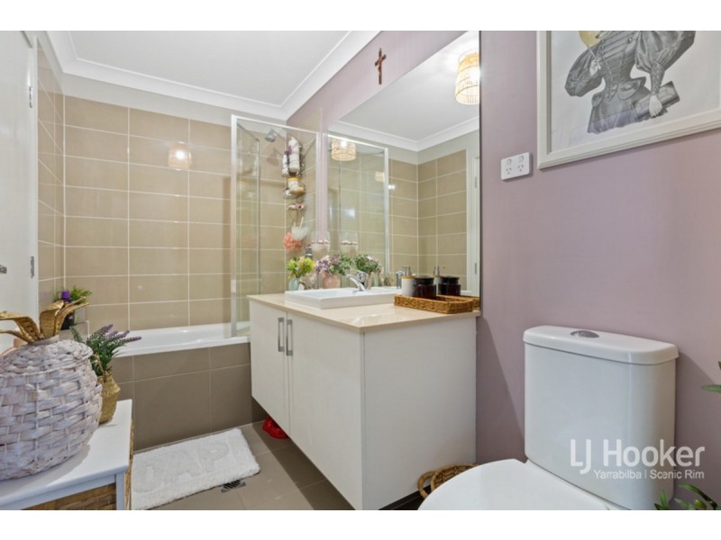 31 Soapstone Crescent, Yarrabilba QLD 4207