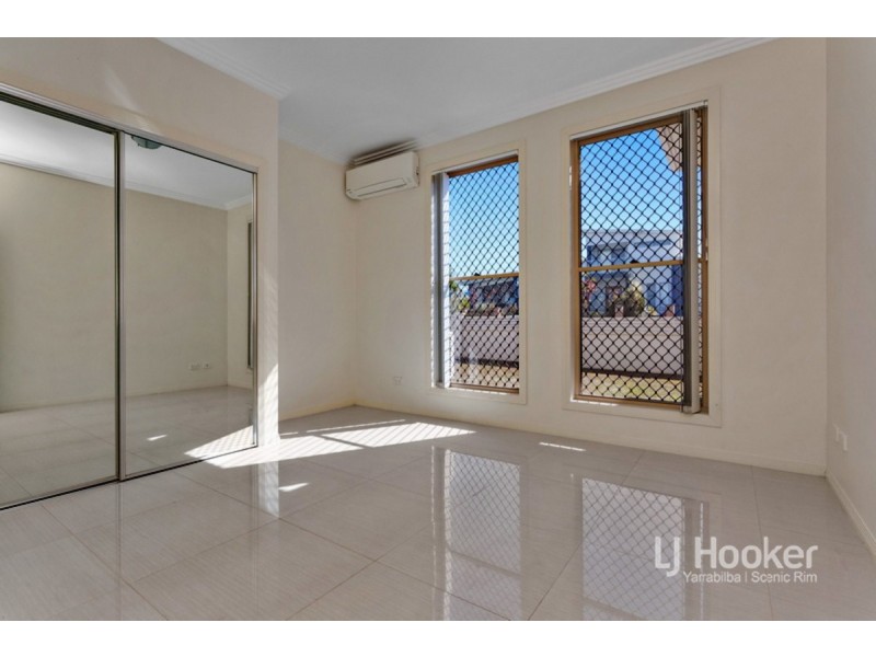 38 Maryland Drive, Regents Park QLD 4118
