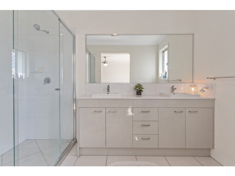 10 Larimar Avenue, Yarrabilba QLD 4207