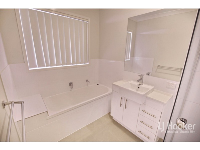 23 Combs Street, Yarrabilba QLD 4207