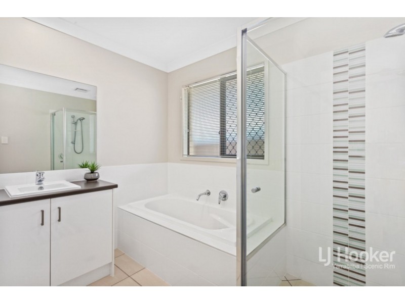 19 Foxx Court, Yarrabilba QLD 4207