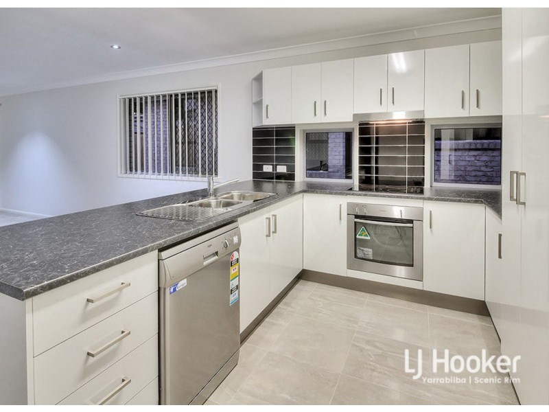 8 Bailey Street, Yarrabilba QLD 4207